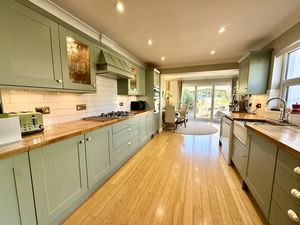 Photo 9- click for photo gallery